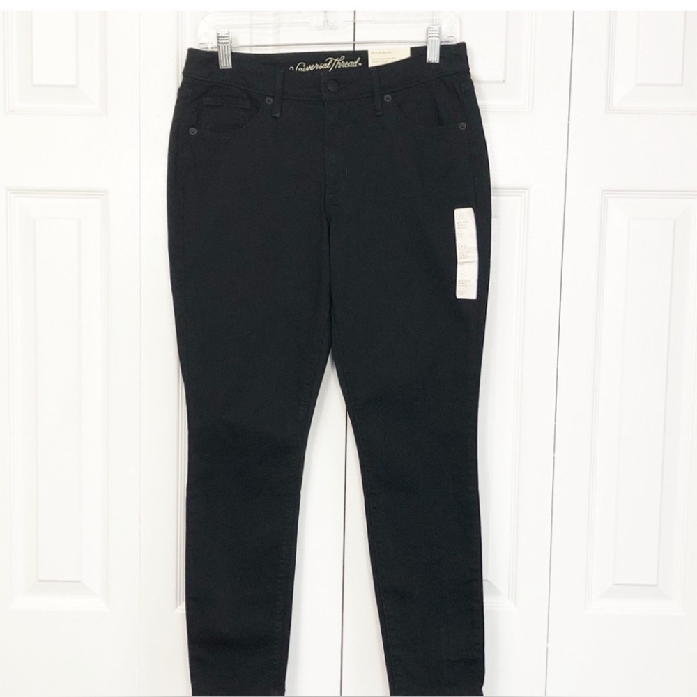 NWT Universal Thread Black Mid-Rise Curvy Skinny Jeans 8 Short